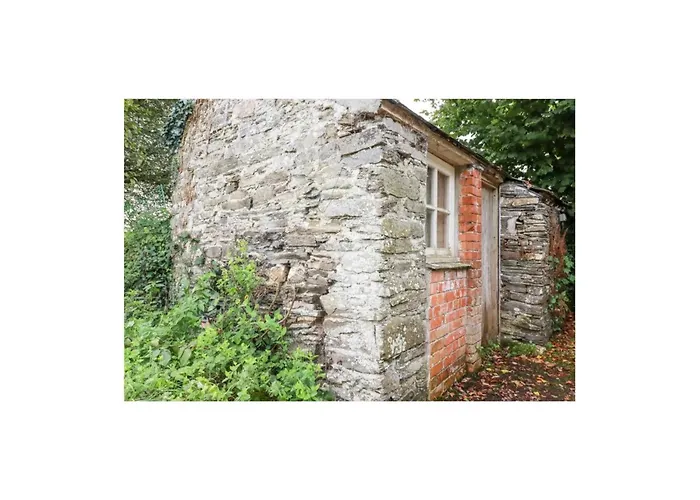 Meadowside Cottage, Characterful Grade 2 Listed Cottage Near To Wadebridge And Padstow