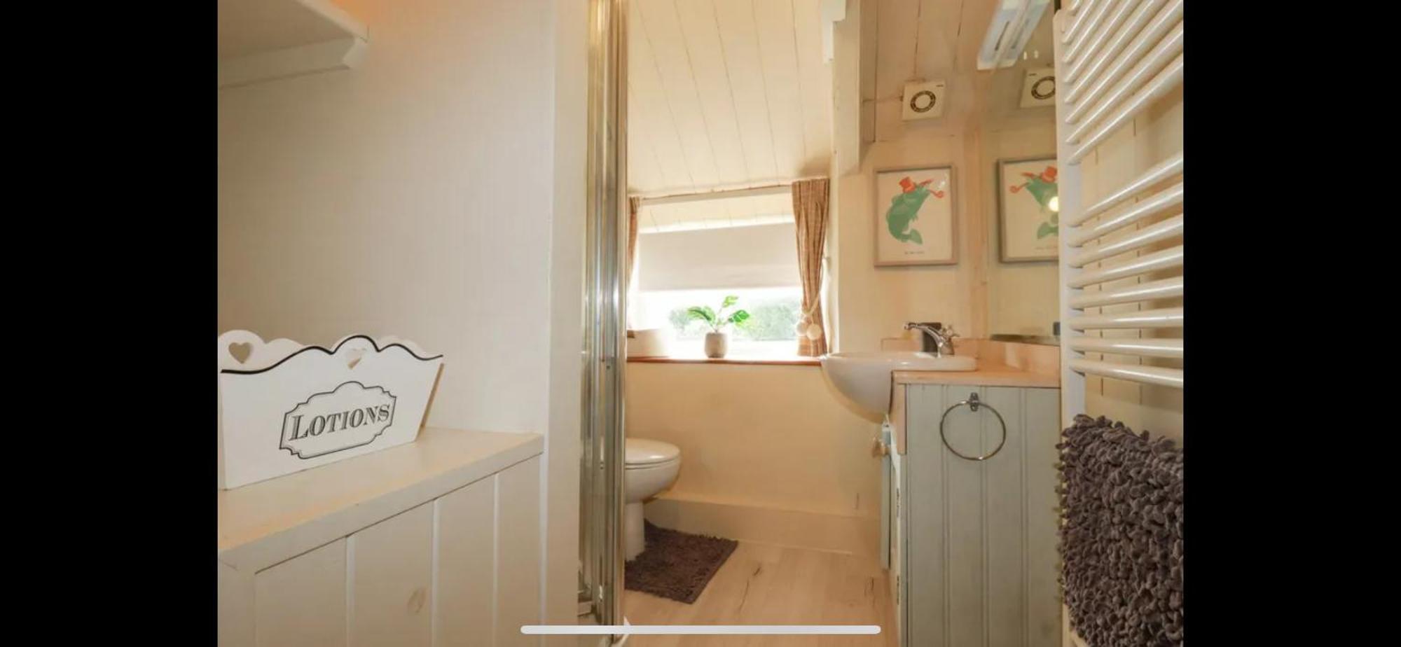 Meadowside Cottage, Characterful Grade 2 Listed Near To And Padstow * Wadebridge