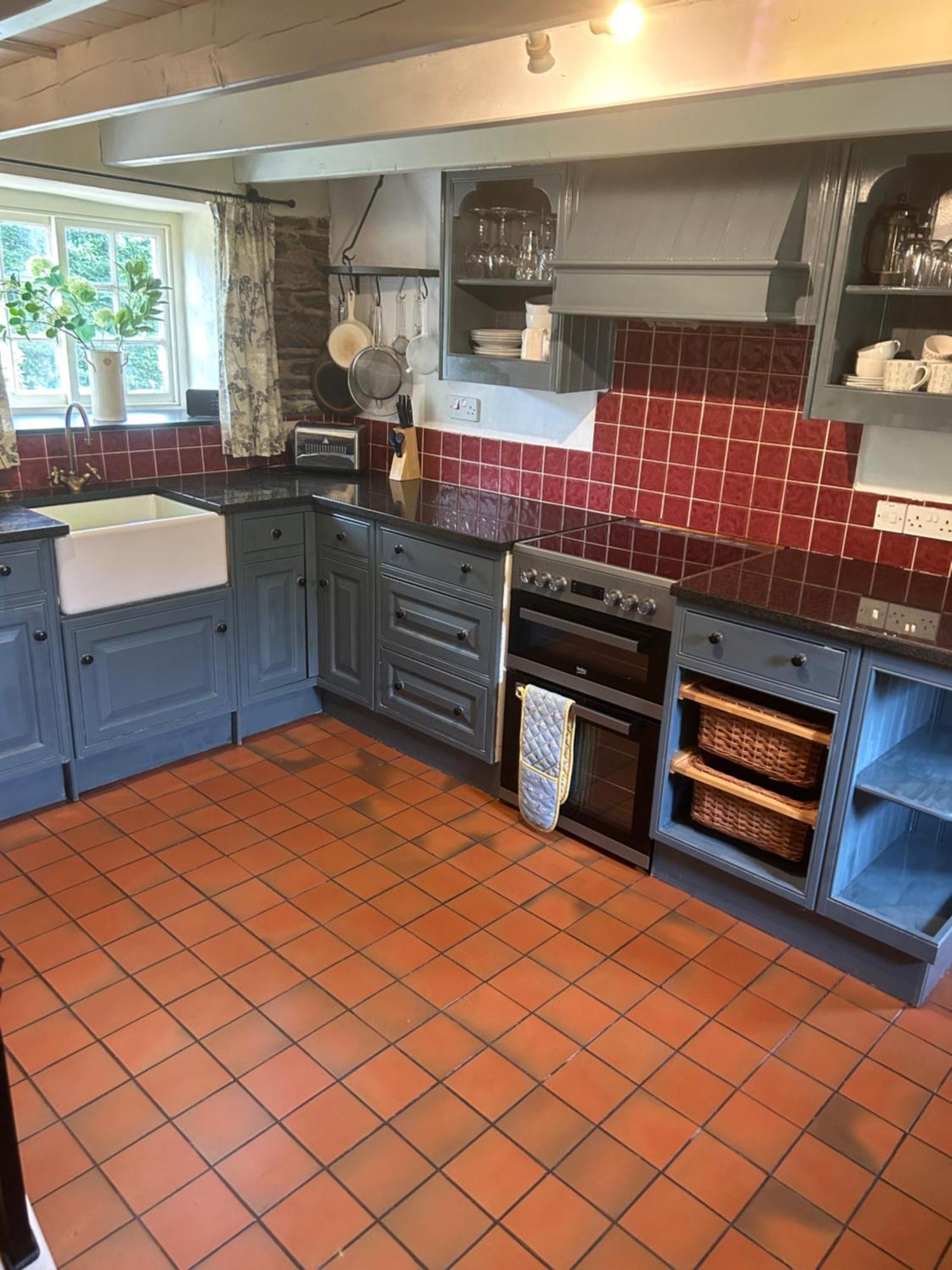 Meadowside Cottage, Characterful Grade 2 Listed Near To And Padstow Holiday home Wadebridge